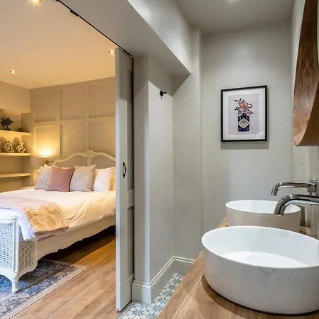 아파트 The Retreat At Dukes Townhouse 요크